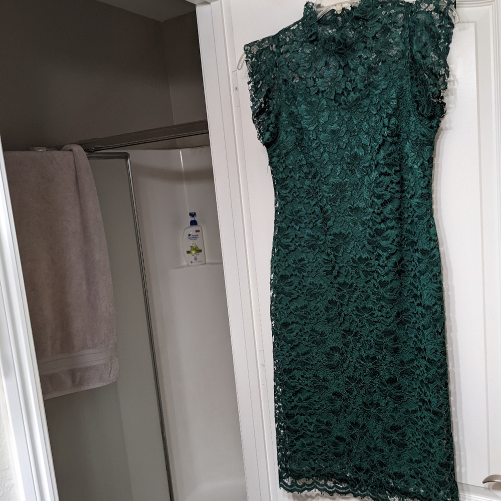 Enfocus Green lace high neck Dress size 8